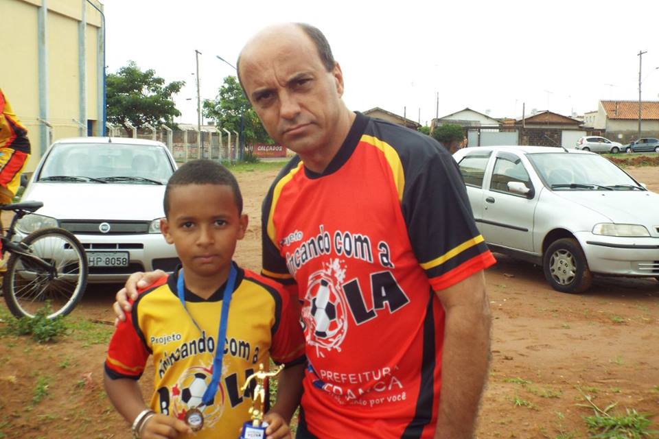 Vereador Claudinei da Rocha diz que Brincando com a Bola pratica inclusão social pelo esporte (Foto: Assessoria do vereador)